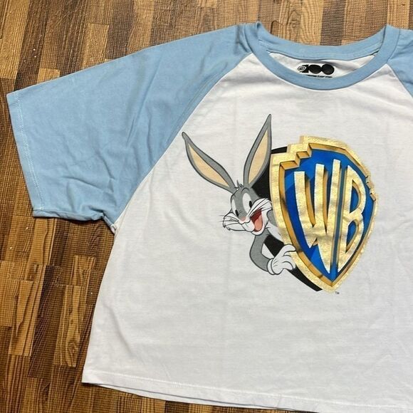Warner Bros. 100th celebration Bugs Bunny oversize crop woman’s T-shirt size M - Picture 3 of 9